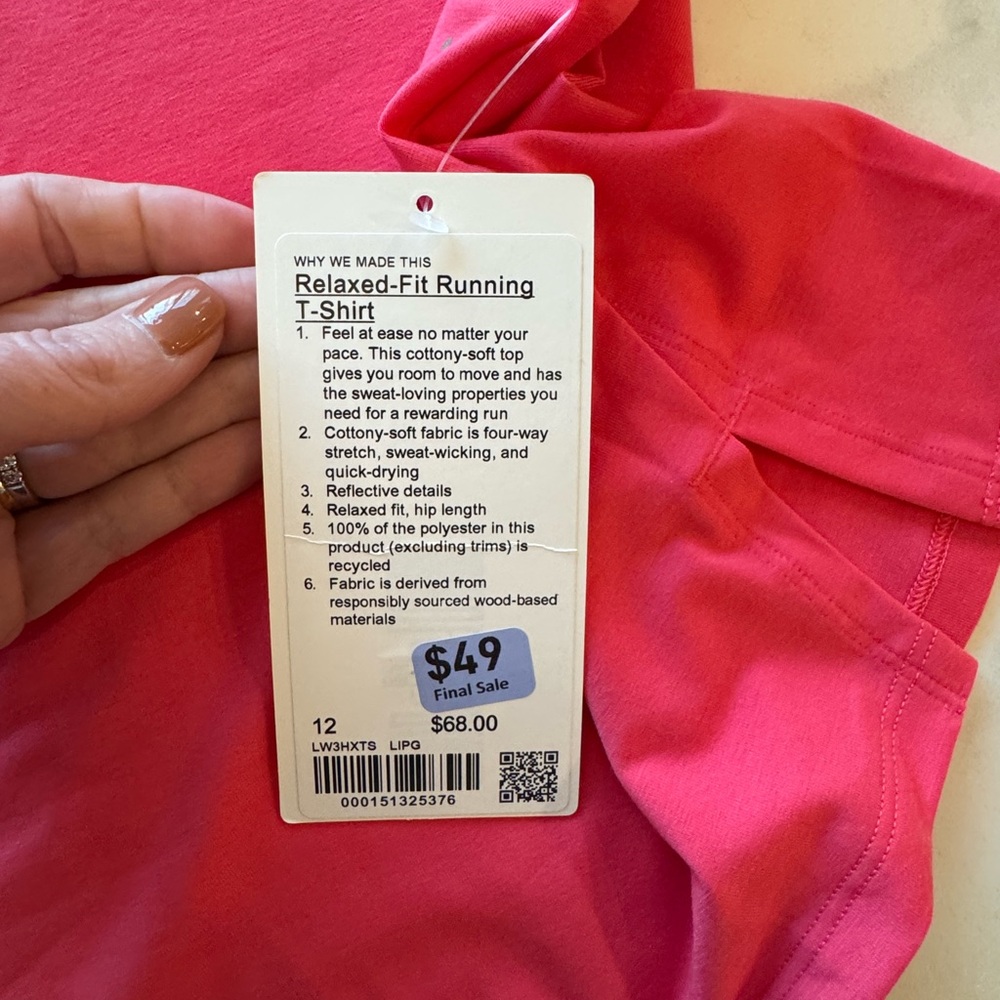 Lululemon tee